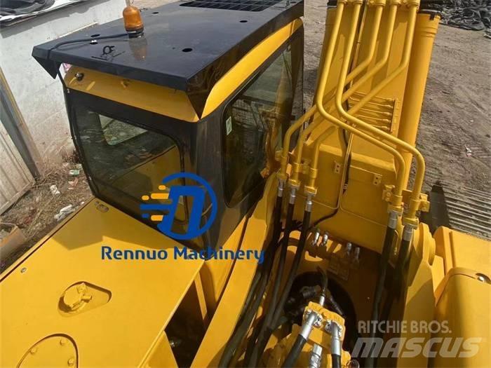 Komatsu 350-8 Bandgrävare