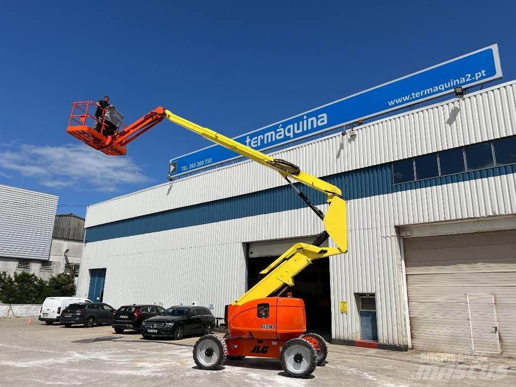 JLG 600 AJ Bomliftar