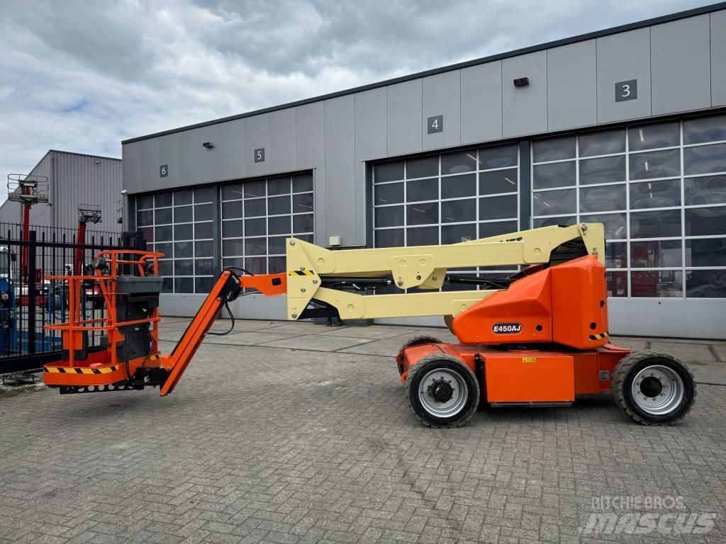 JLG E 450 AJ Bomliftar