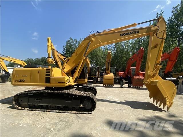 Komatsu PC200-7 Bandgrävare
