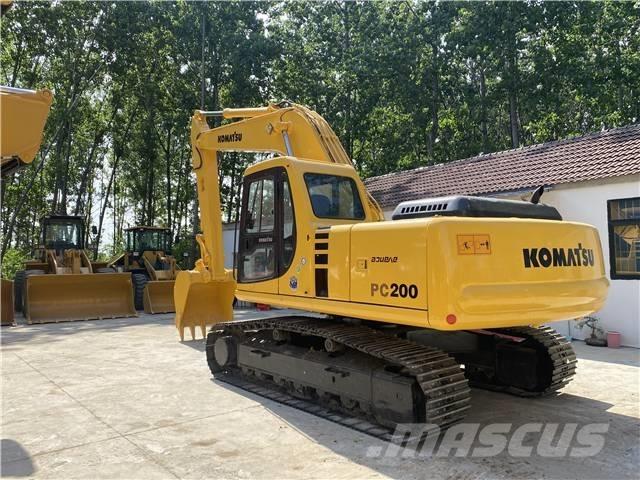 Komatsu PC200-7 Bandgrävare