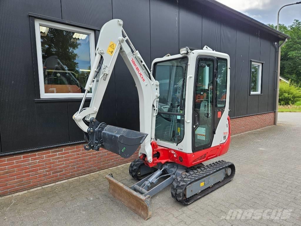 Takeuchi TB 216 Minigrävare < 7t