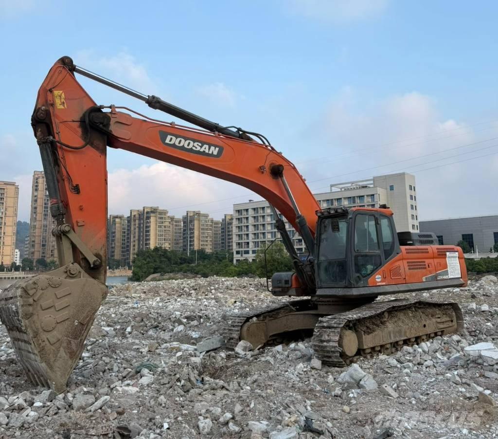 Doosan DX380LC-9C Bandgrävare