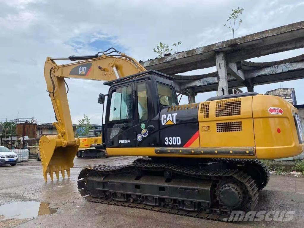 CAT 330 D Bandgrävare