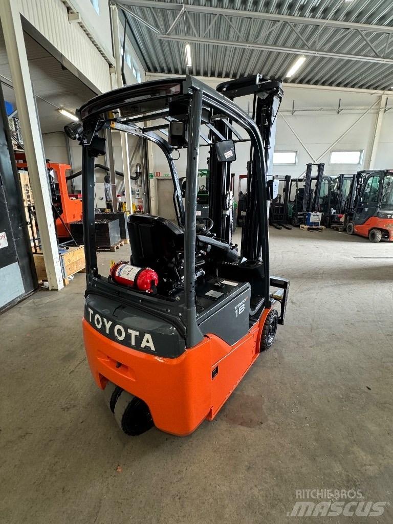 Toyota 8FBEK18T Elmotviktstruckar