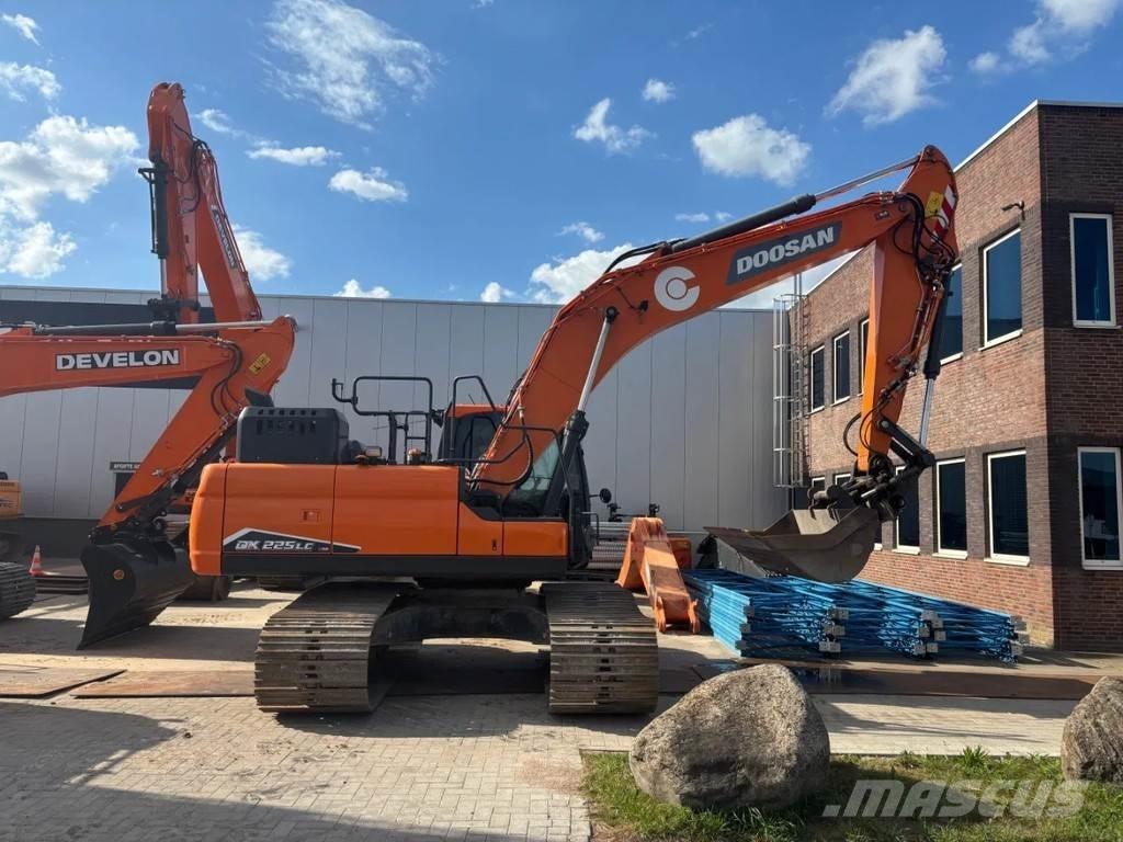 Doosan DX225LC-7 Bandgrävare