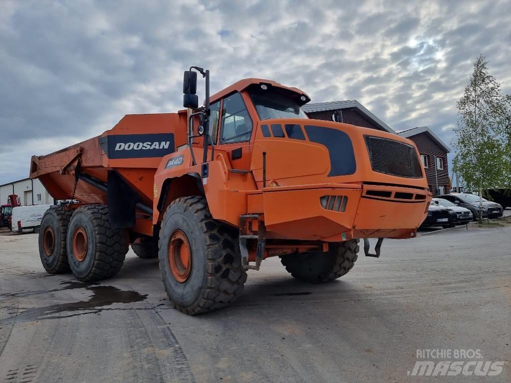 Doosan DA 40 6x6 Midjestyrd dumper