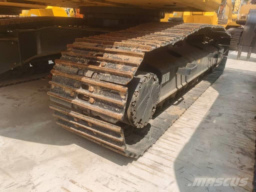 Komatsu PC 200-8 Bandgrävare