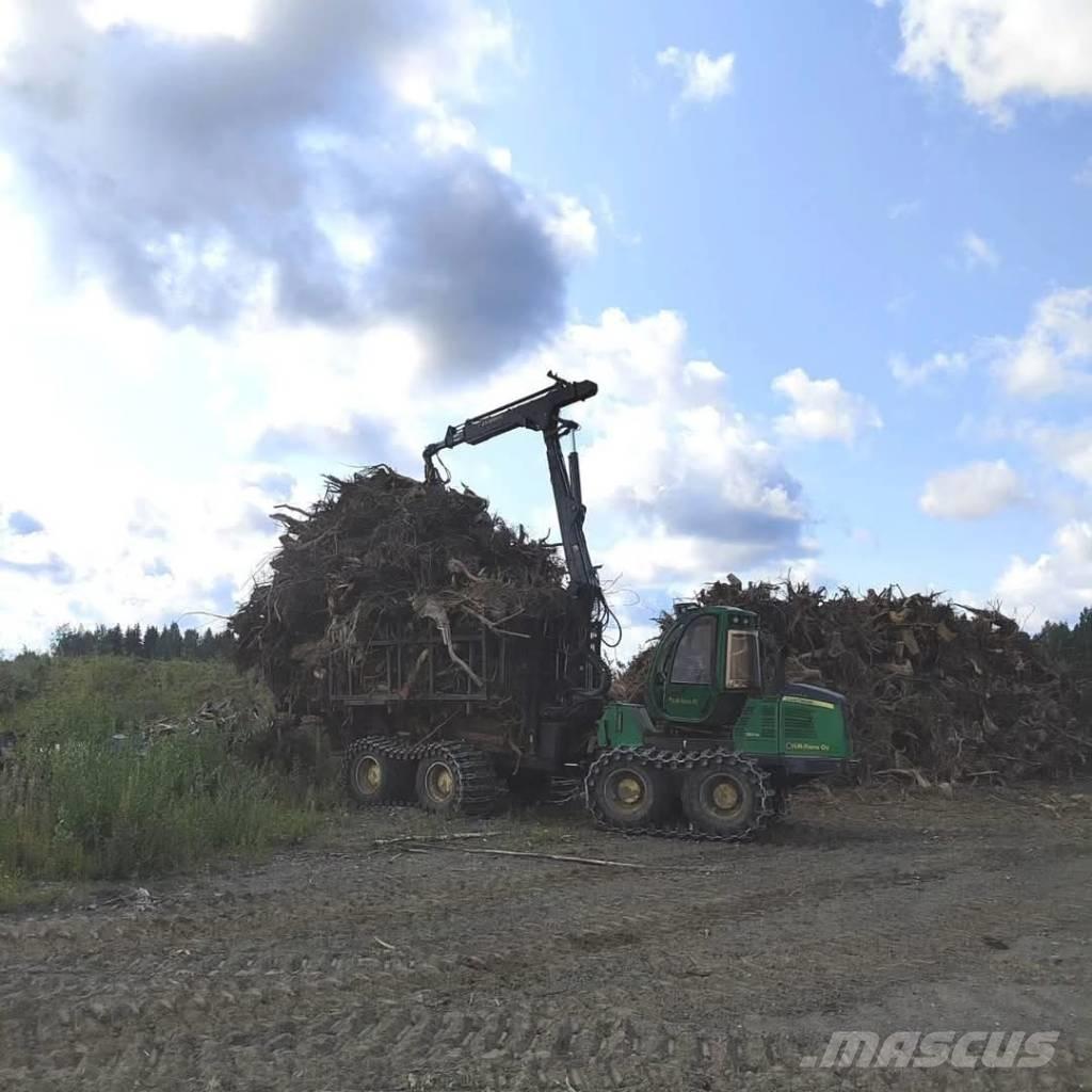 John Deere 1210 E Skotare