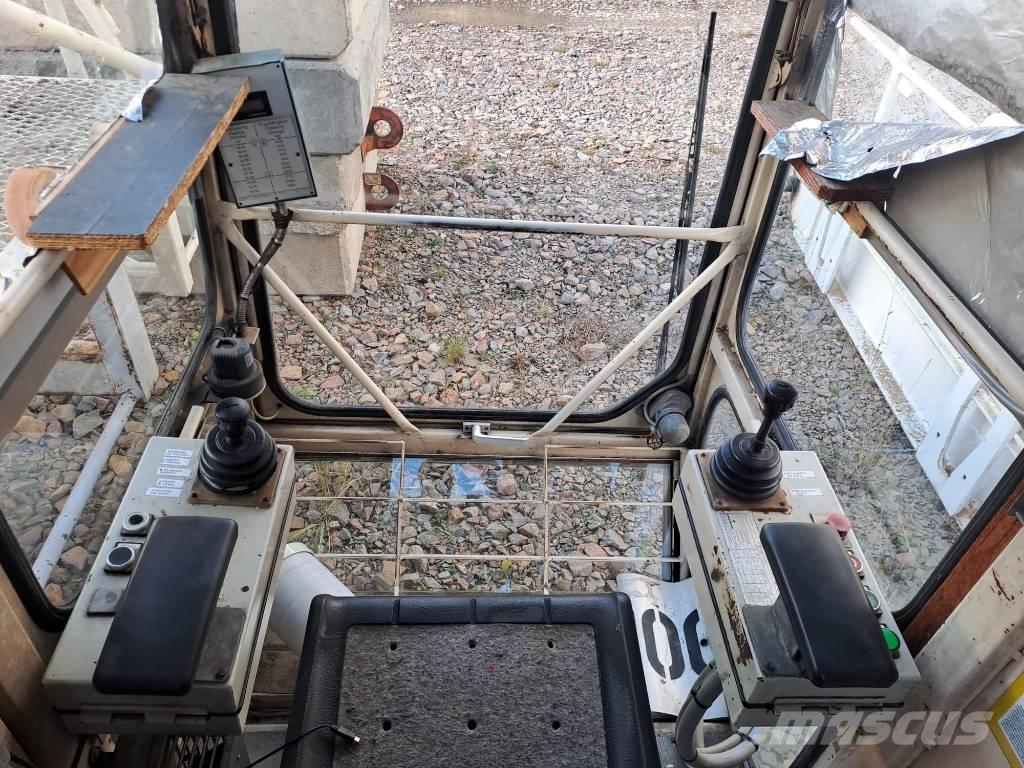 Liebherr 71 EC Byggkranar