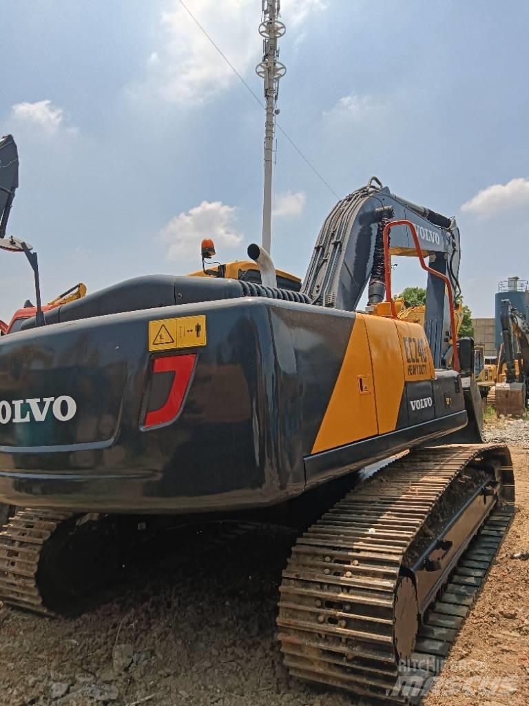 Volvo EC 240 Bandgrävare
