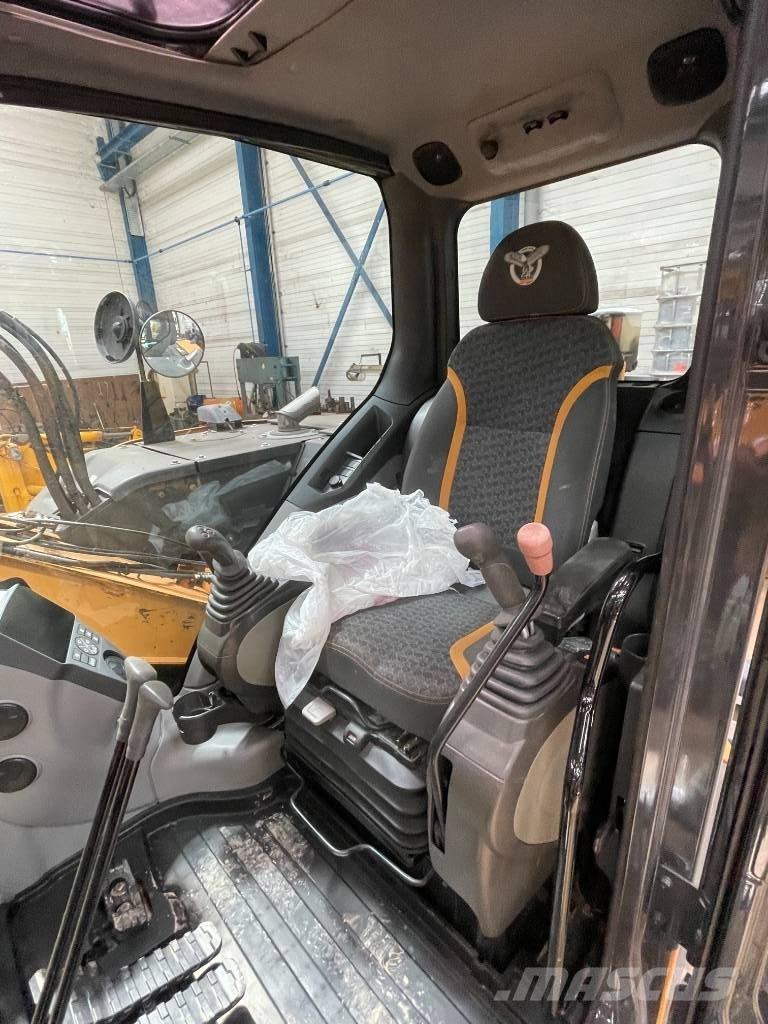 CASE CX 75 C SR Midigrävmaskiner 7t - 12t