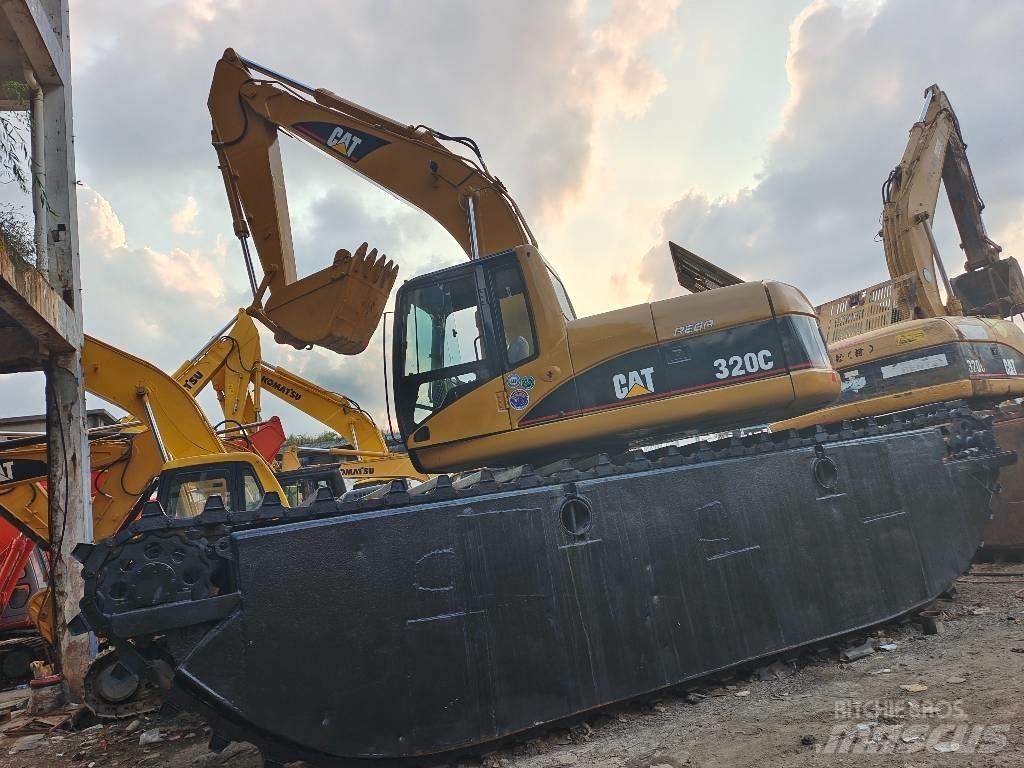 CAT 320 C Bandgrävare