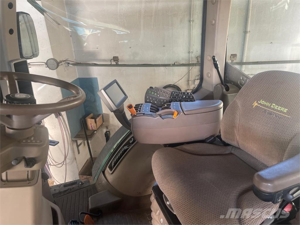 John Deere 7230 R Traktorer