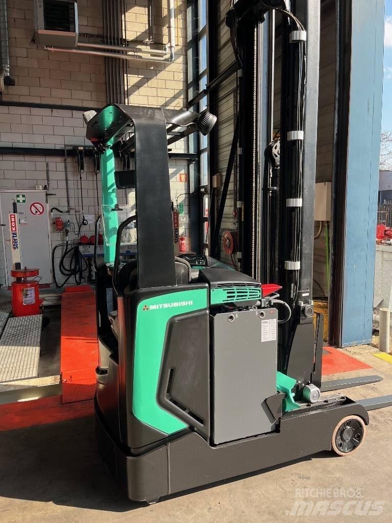 Mitsubishi RB16N2H Skjutstativtruck