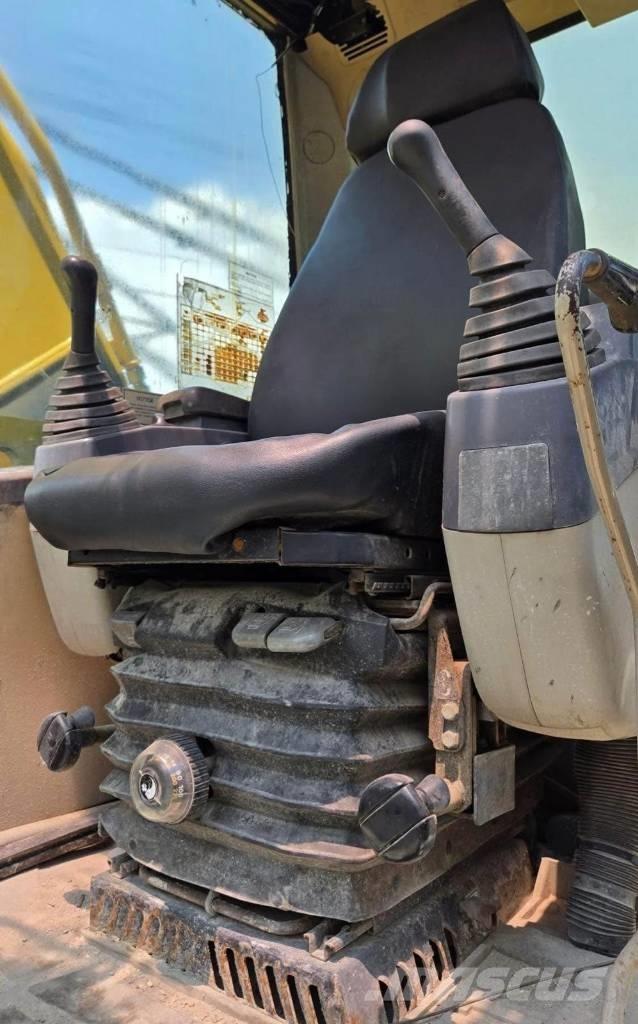 CAT 325 CL Bandgrävare