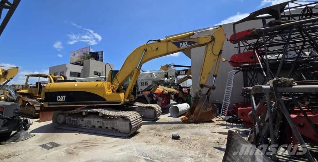 CAT 325 CL Bandgrävare