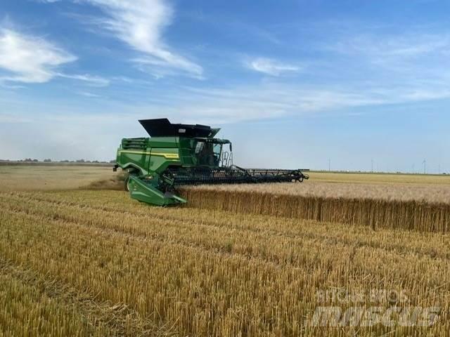 John Deere X9-1100 Skördetröskor