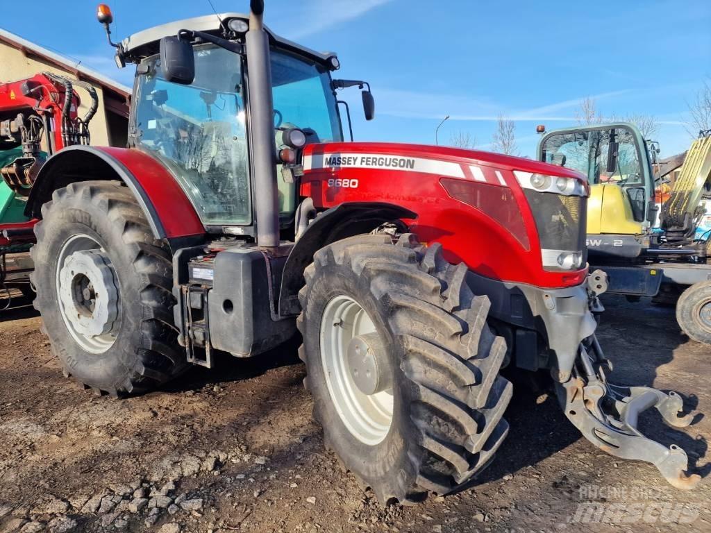Massey Ferguson 8680 Traktorer