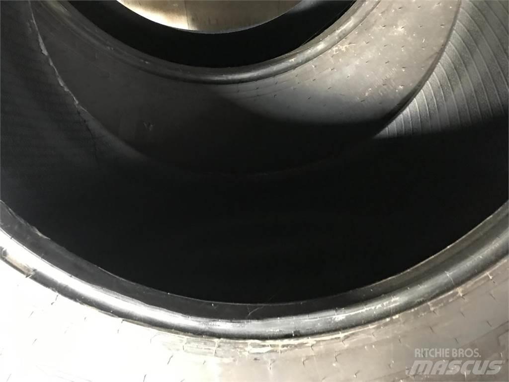 BKT 650/85R42 IF Däck, hjul och fälgar