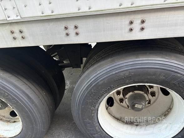 Wabash DRY VAN Skåpsläp