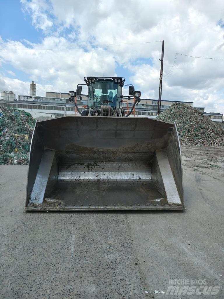 Doosan DL 320-7 Hjullastare