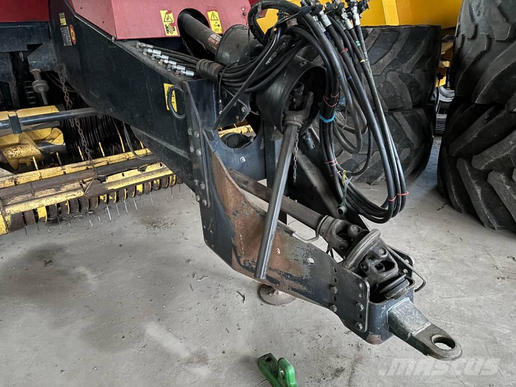 New Holland BB 940 Fyrkantspressar