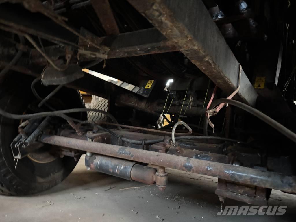 New Holland BB 940 Fyrkantspressar