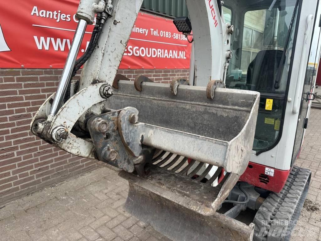 Takeuchi TB216 Minigrävare < 7t