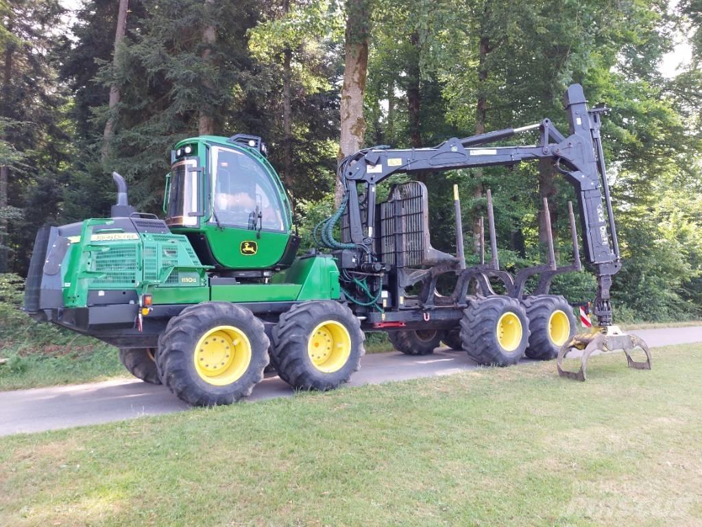 John Deere 1110G Skotare