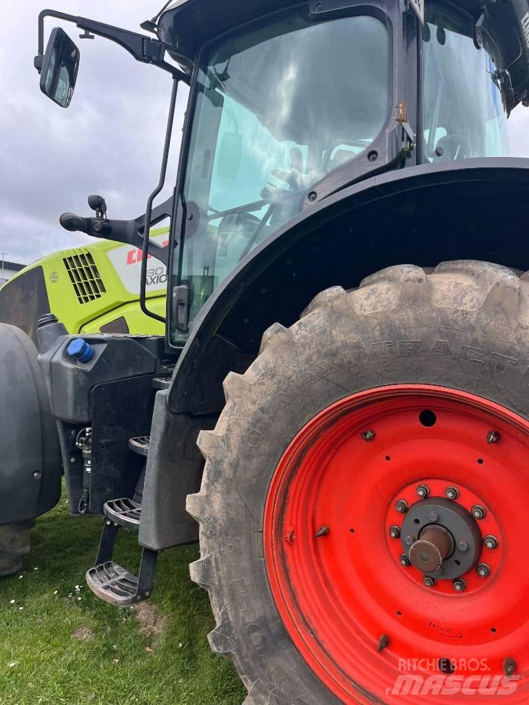 CLAAS AXION 830 CIS+ Traktorer