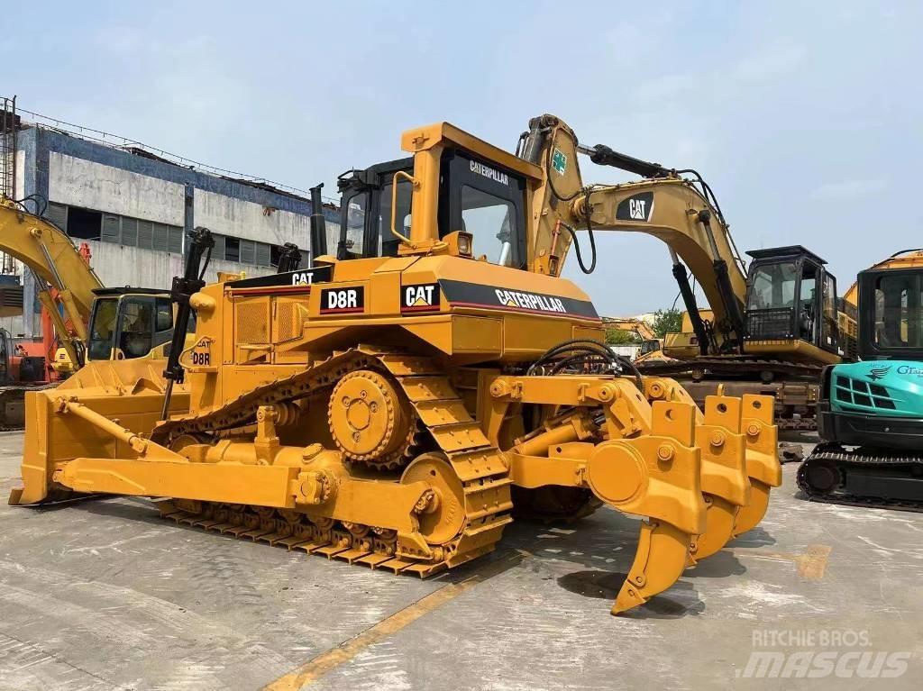 CAT D 8 R XL Väghyvlar