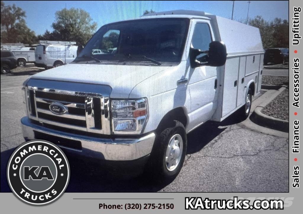 Ford E 350 Econoline Flakbilar/Pickuper