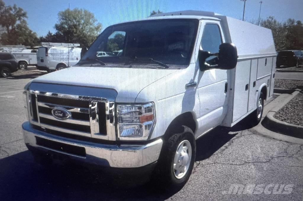 Ford E 350 Econoline Flakbilar/Pickuper