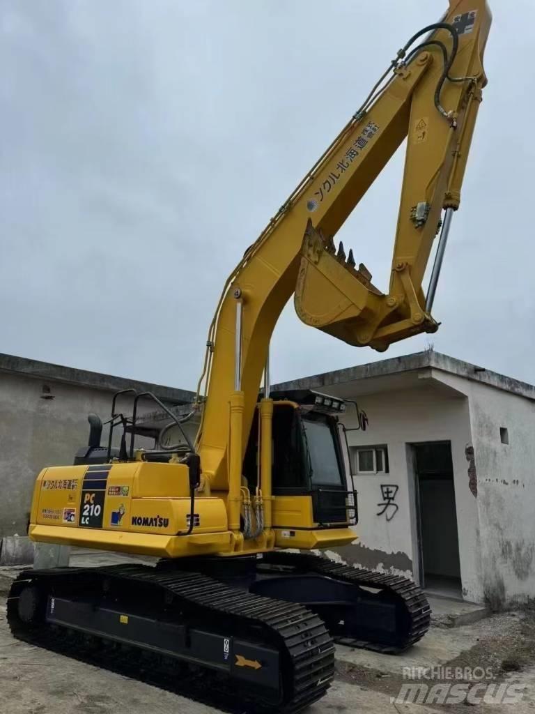 Komatsu 210LC-8 Bandgrävare