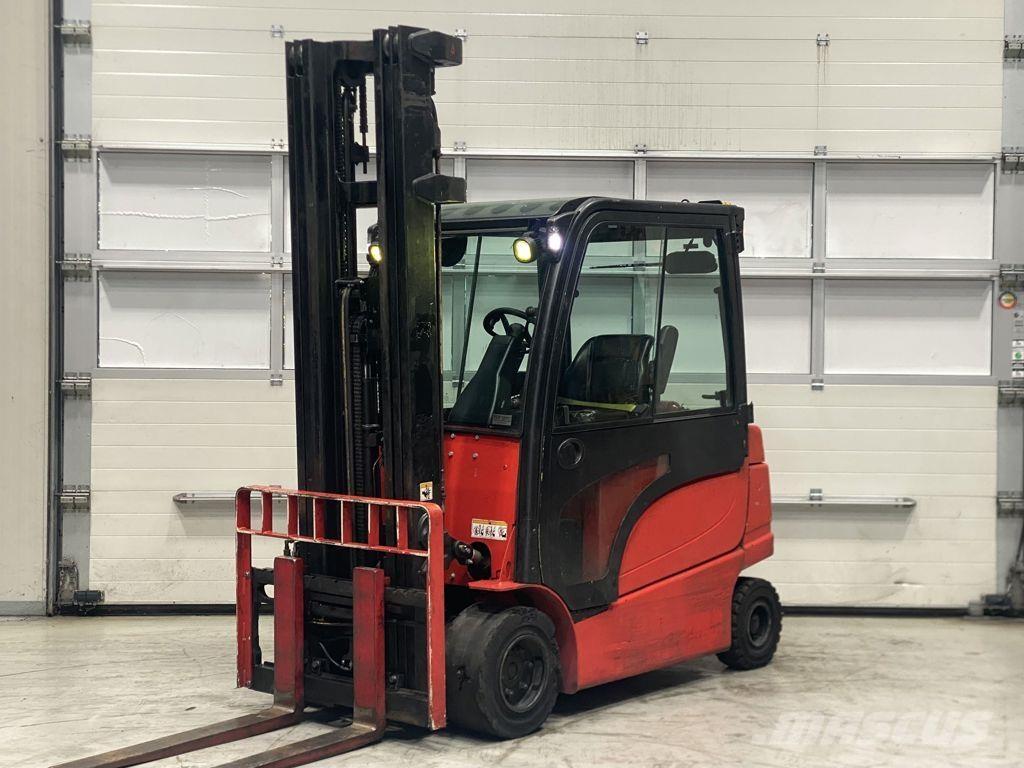 Hyster J3.0XN Elmotviktstruckar