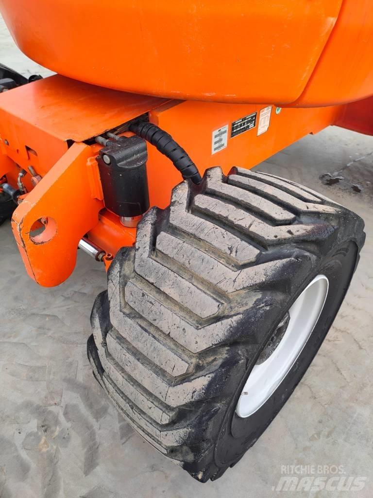 JLG 450 AJ Bomliftar