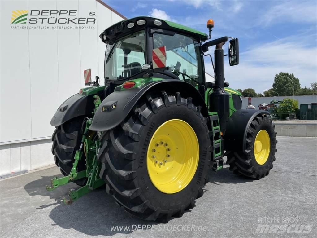 John Deere 6230R Traktorer