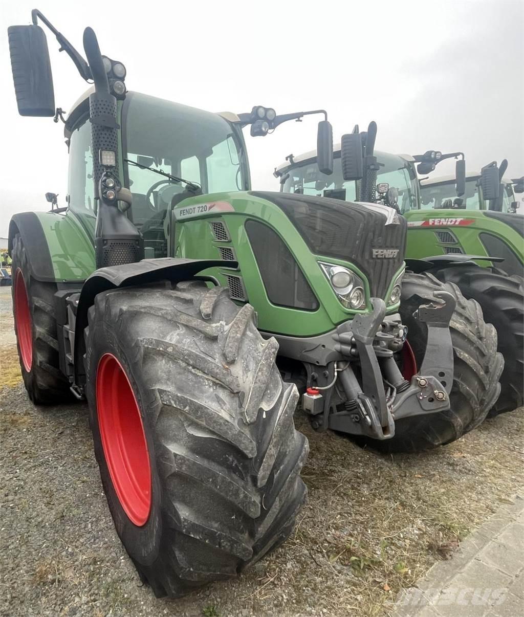 Fendt 820 Vario Traktorer