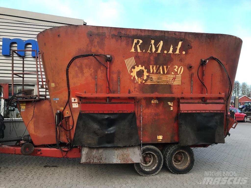  R.M.H WAV 30 Fullfodervagnar