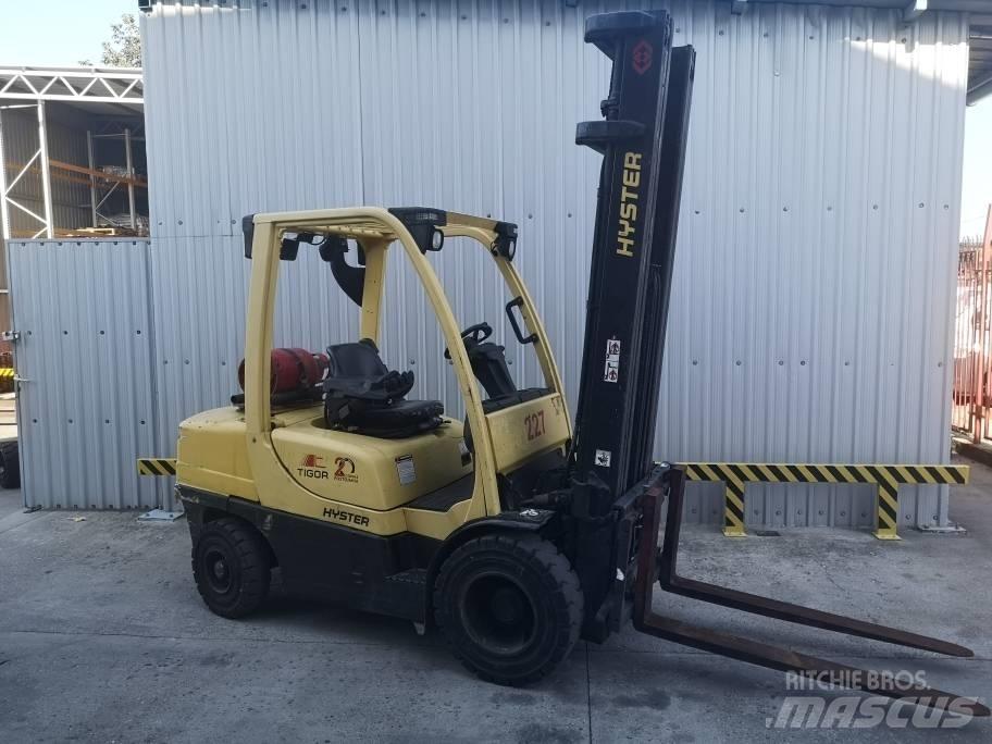 Hyster H 35 FT Gasolmotviktstruckar