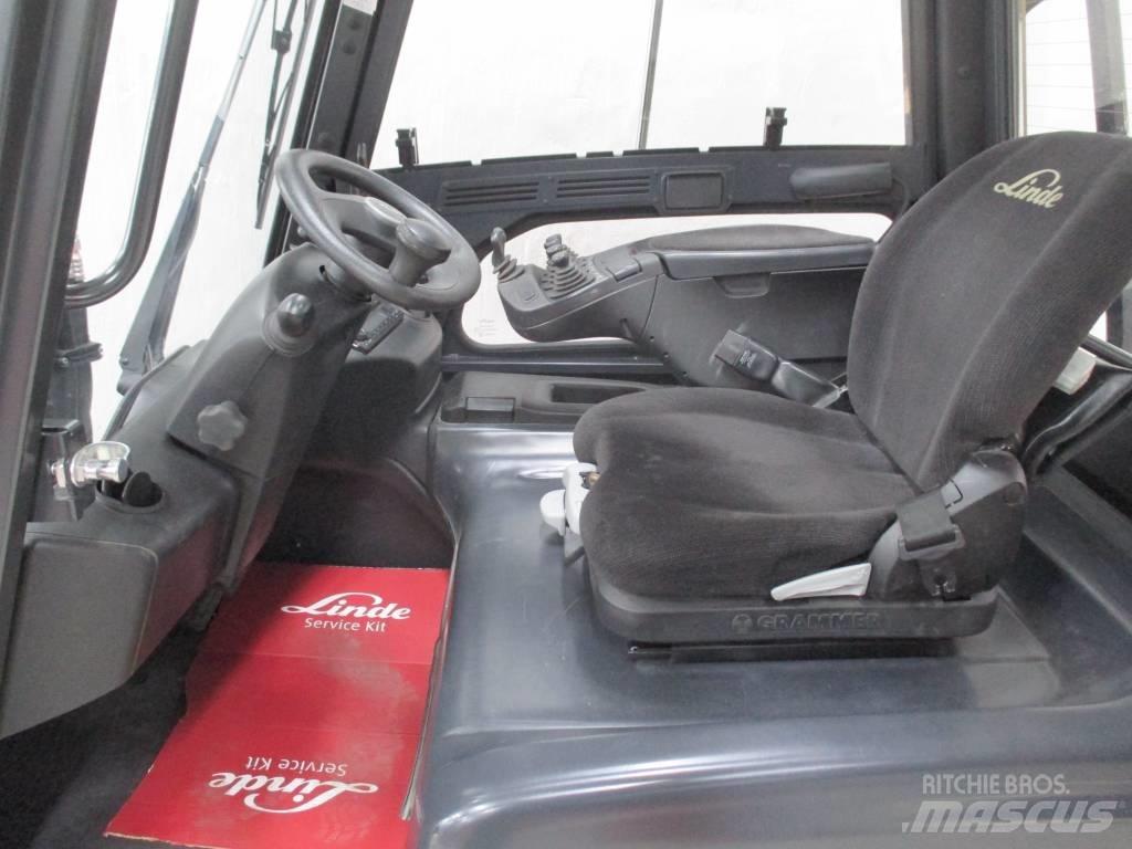 Linde E 20 Elmotviktstruckar