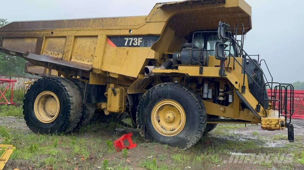 CAT 773 F Midjestyrd dumper