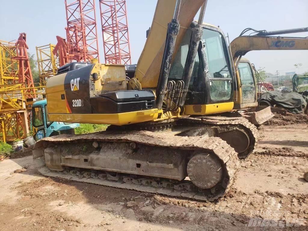 CAT 320 D Bandgrävare