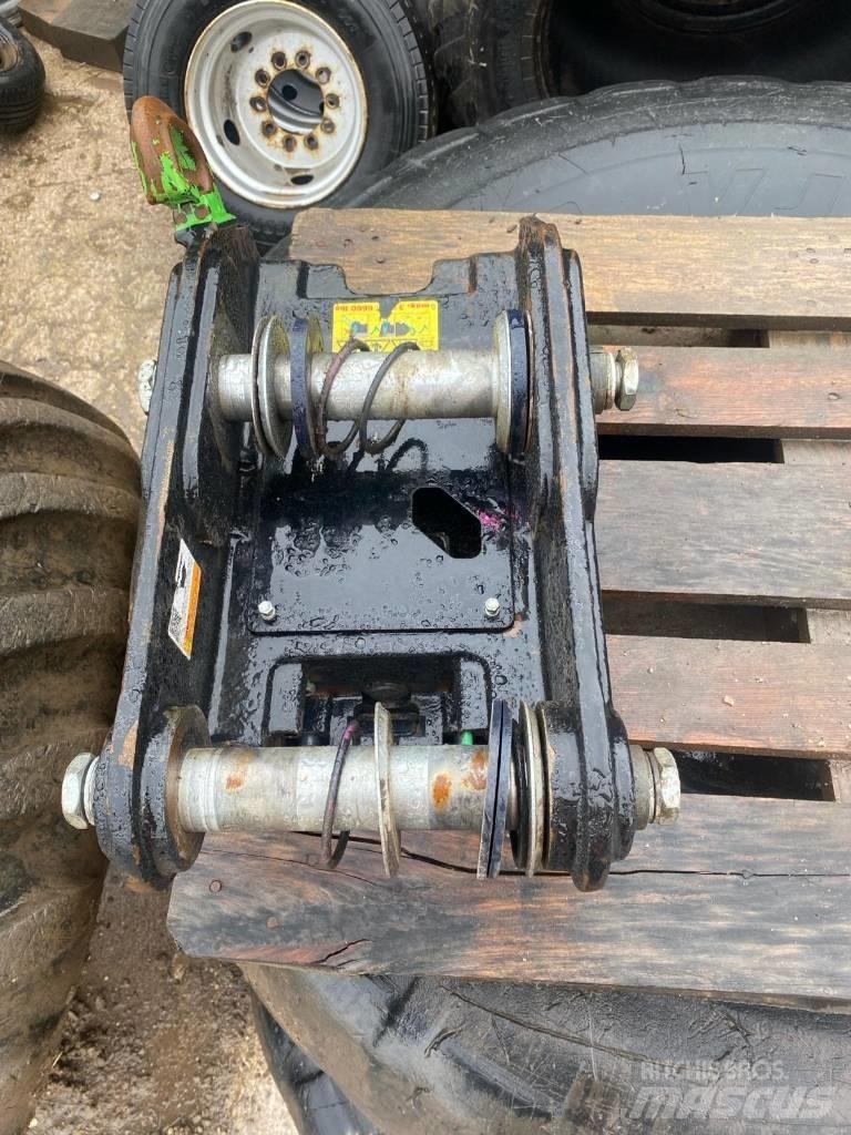 Steelwrist QC S45 Redskapsfäste/ adaptrar