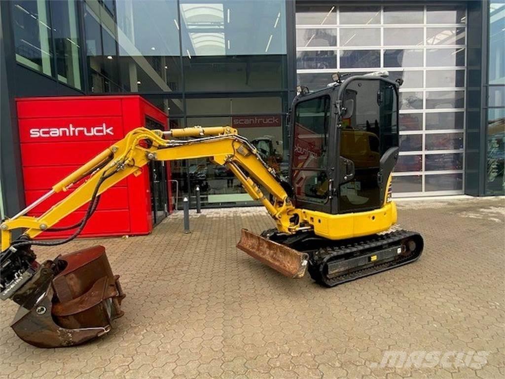 Komatsu PC24MR-5 Hjulgrävare