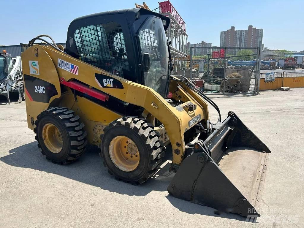 CAT 246 C Kompaktlastare
