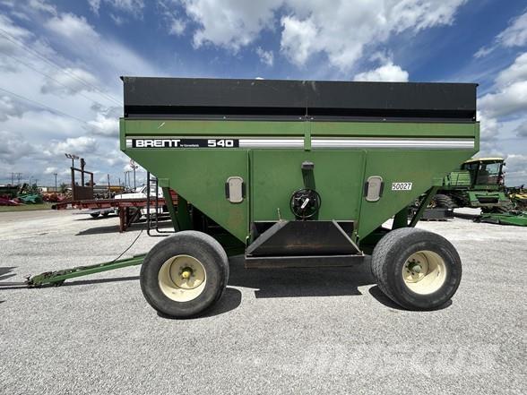 Brent 540 Spannmålsvagnar