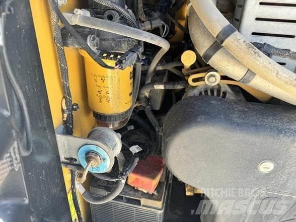 CAT 279D3 Kompaktlastare