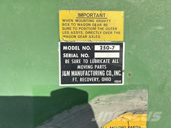 J&M 250-7 Spannmålsvagnar